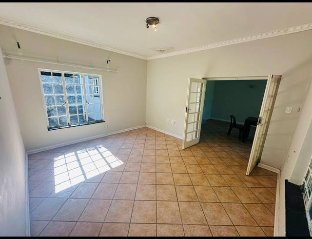 4 BEDROOM FREESTANDING FOR SALE IN CHASE VALLEY HEIGHTS
